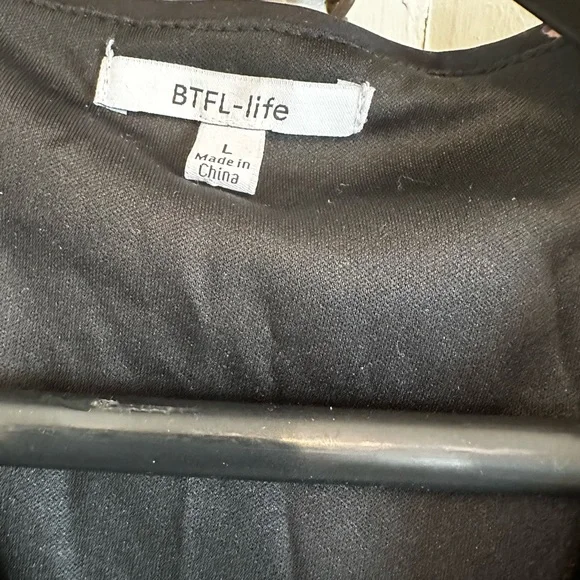 Beautiful, colourful sequins wrap dress in new condition from Nordstrom - Picture 8 of 14